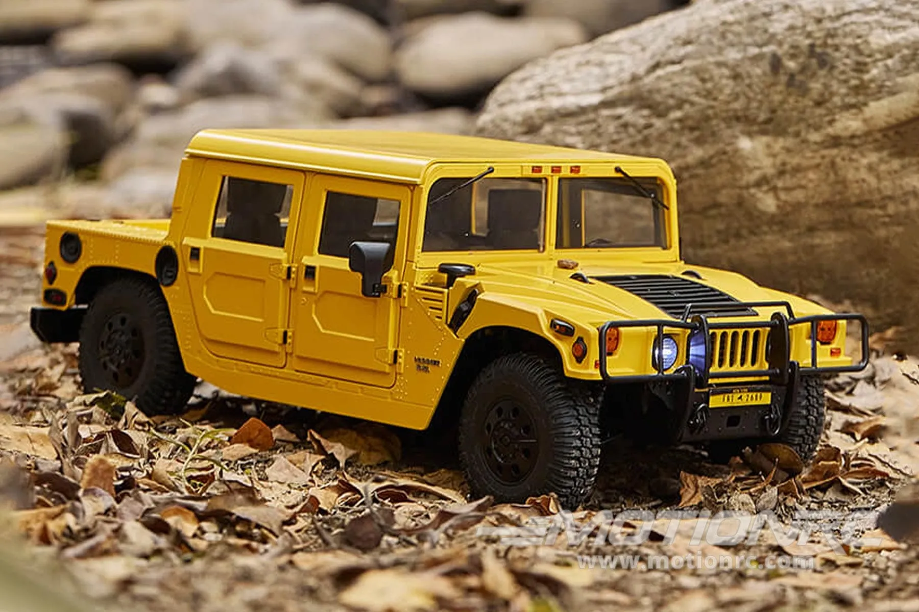 FMS Hummer H1 Yellow 1/12 Scale 4WD Truck - RTR