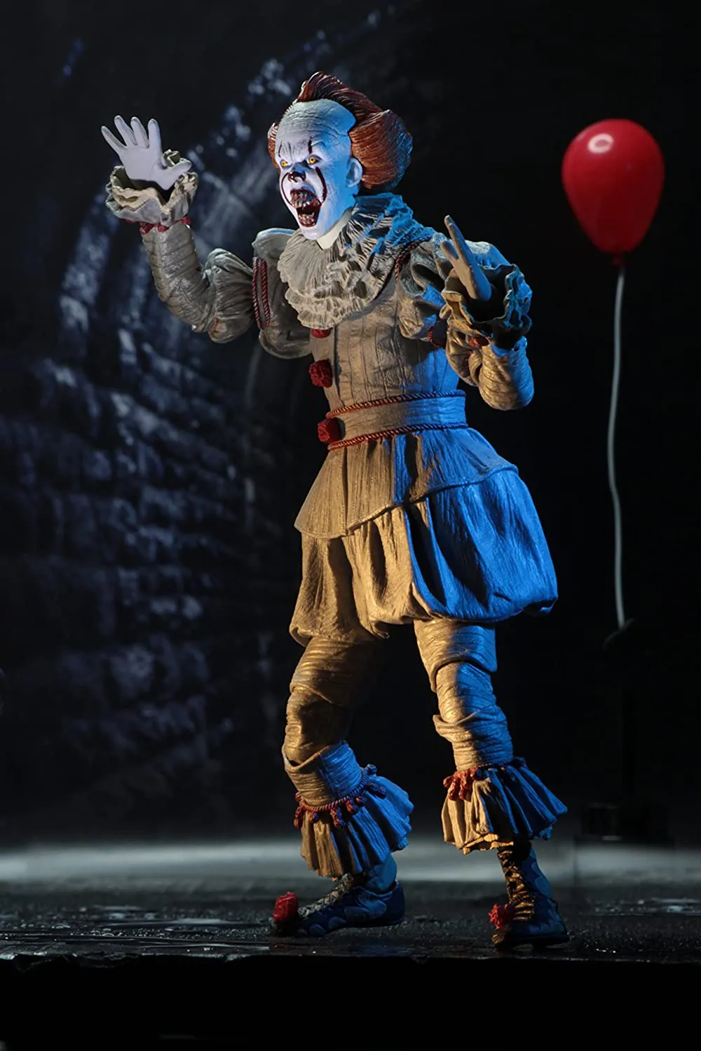 It (2017) Ultimate Pennywise 7″ Scale Action Figure