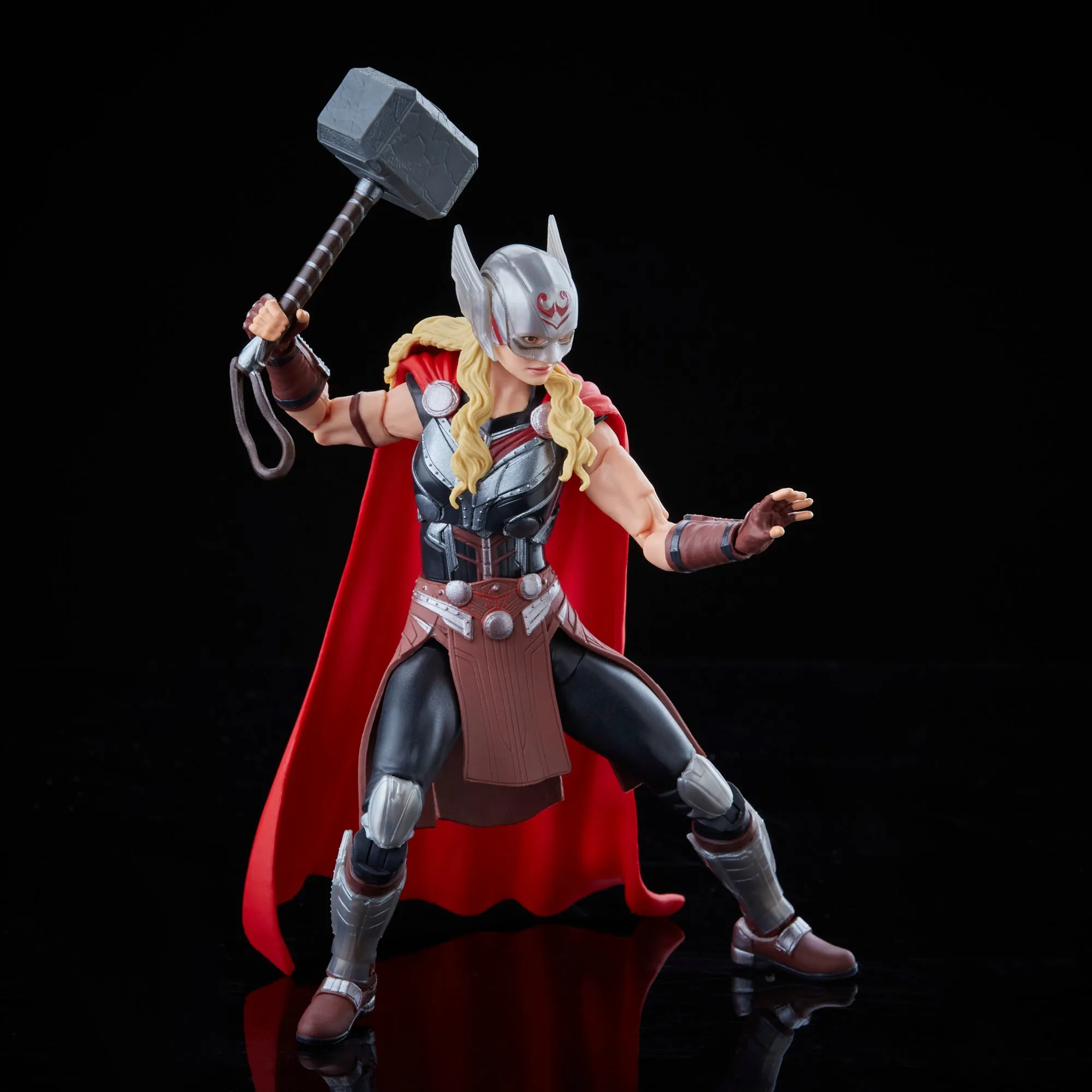 Marvel Legends Series Thor: Love and Thunder Mighty Thor