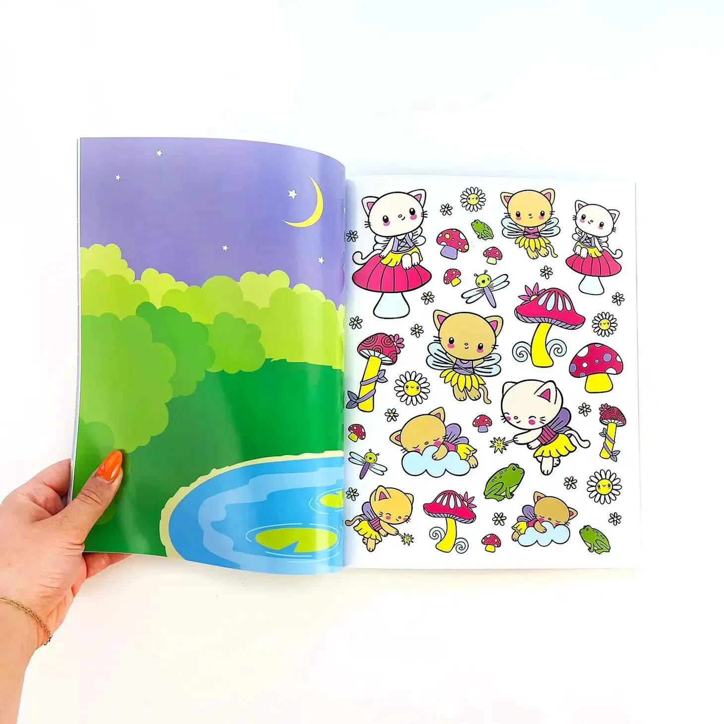 Pipsticks - Draw-Along Fantasy Sticker Book