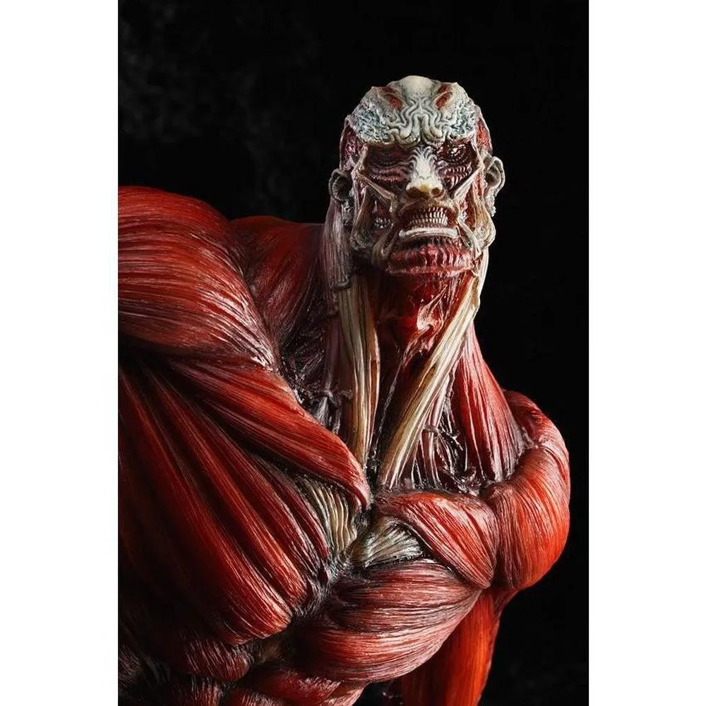 The Colossus Titan: TAKAYUKI TAKEYA Ver. Attack On Titan Non Scale 20" Statue